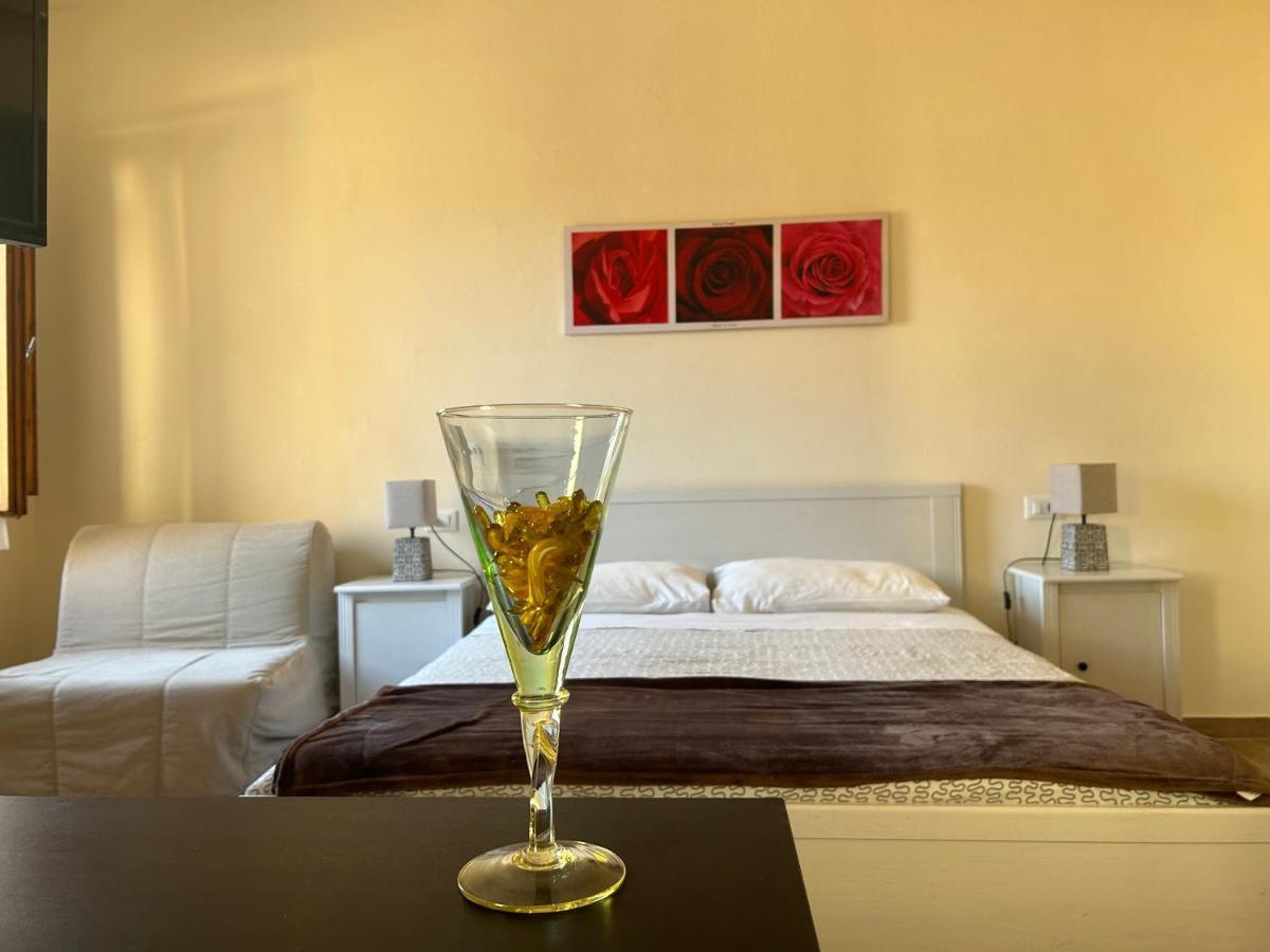 Apartment Nel Centro Della Citta Pistoia Esterno foto