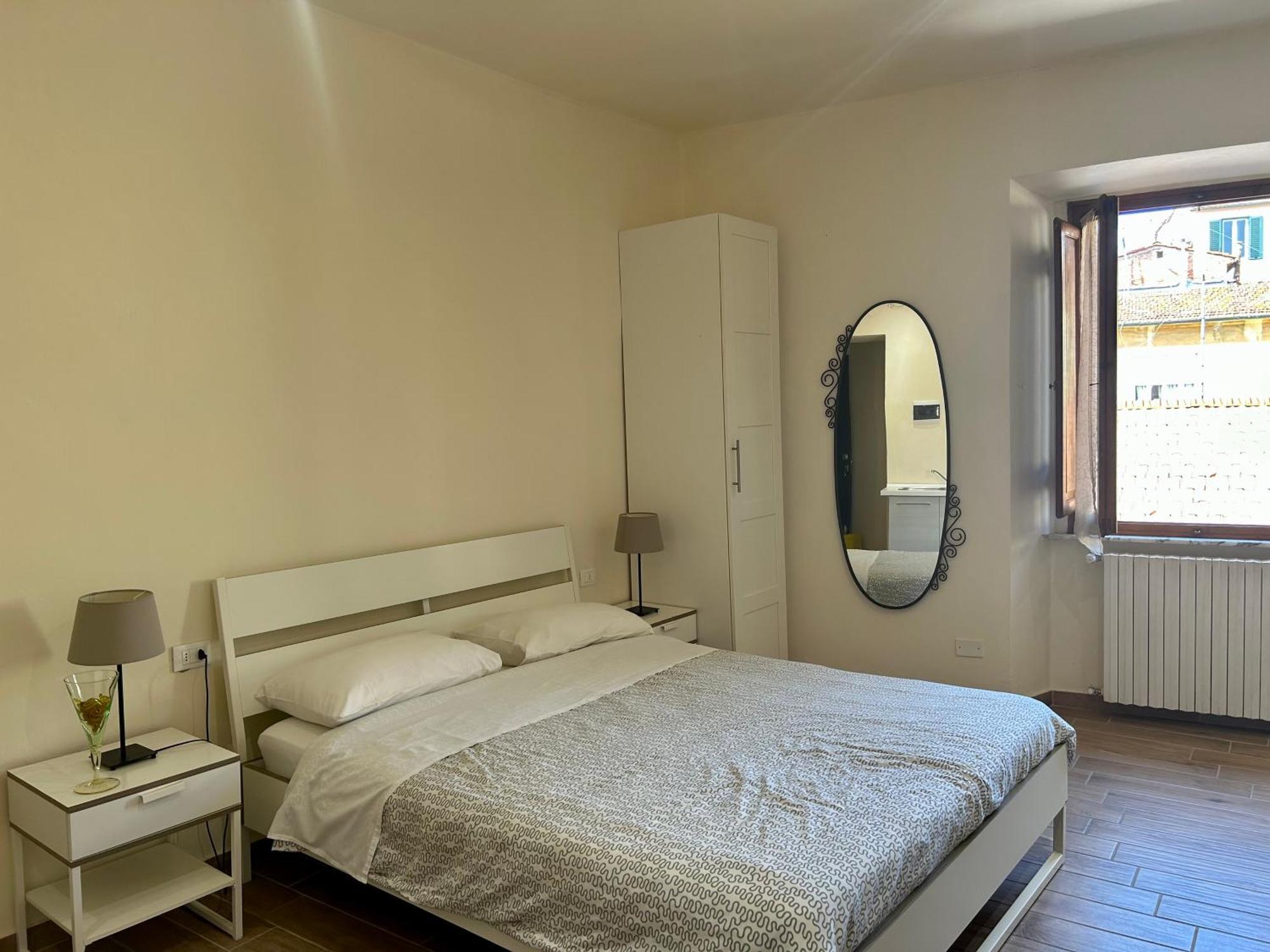 Apartment Nel Centro Della Citta Pistoia Esterno foto