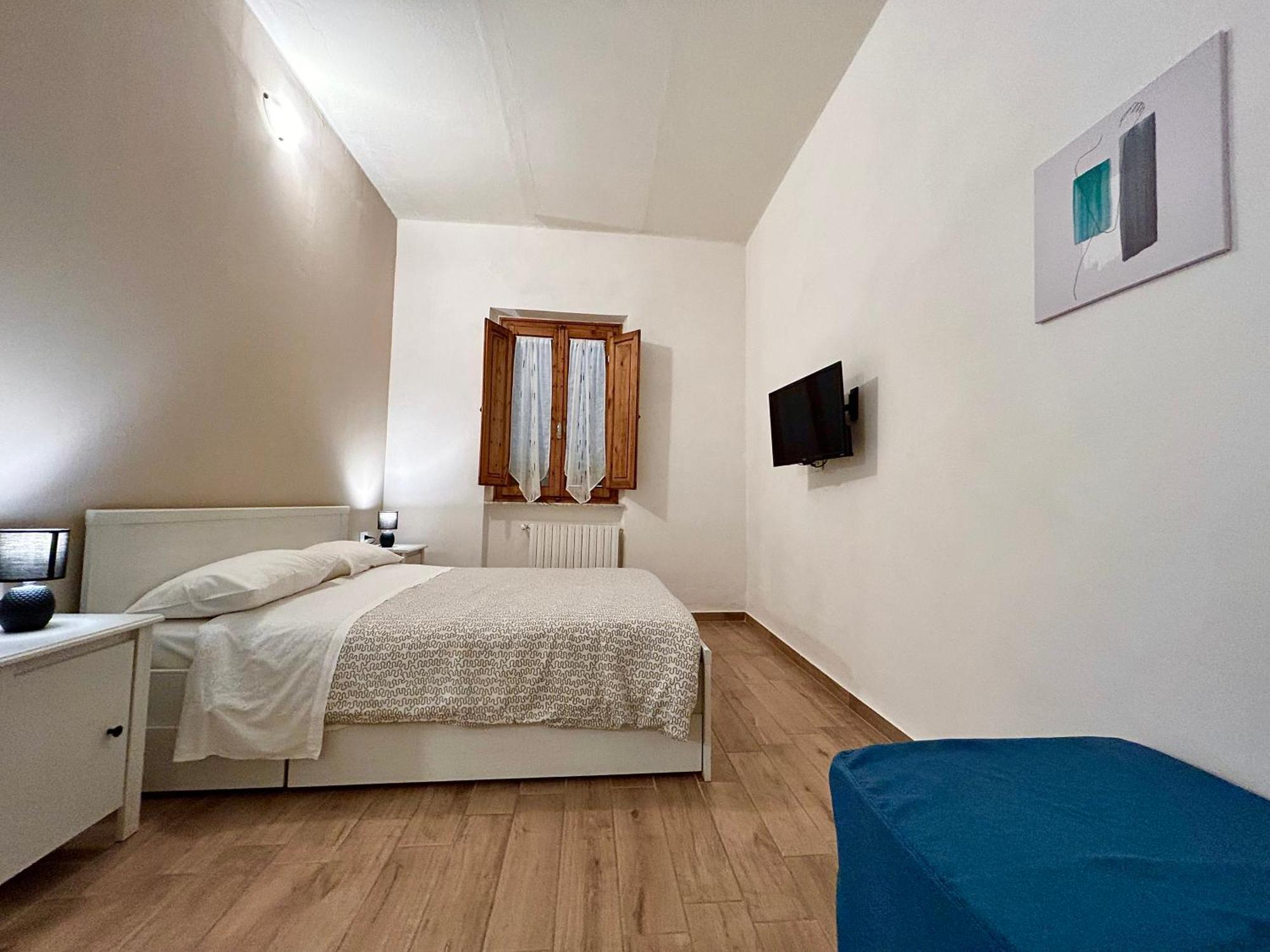 Apartment Nel Centro Della Citta Pistoia Esterno foto